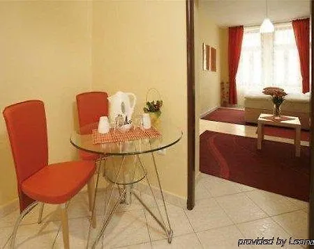 Hotel apartamentowy Andel