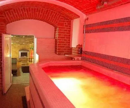 Hotel apartamentowy Andel