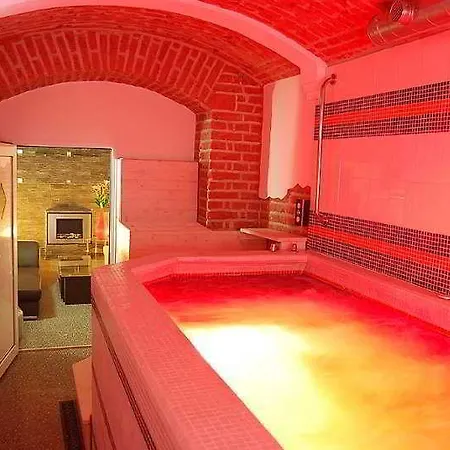 Hotel apartamentowy Andel
