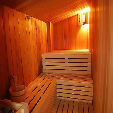 Andel Aparthotel 3*
