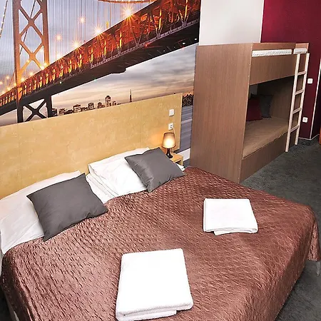 Andel Aparthotel 3*