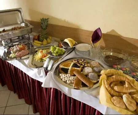 Andel Aparthotel 3*