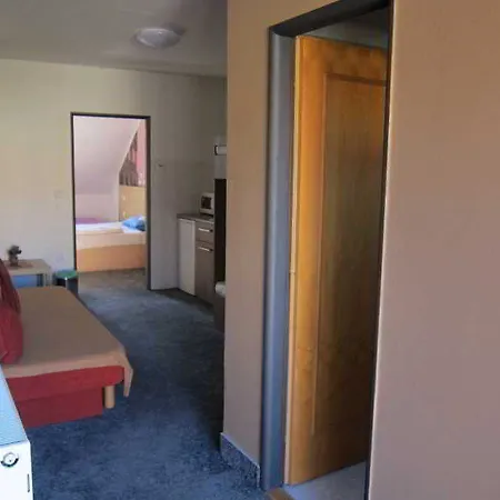 Andel Aparthotel 3*